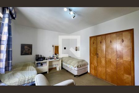 Apartamento à venda com 180m², 3 quartos e 2 vagasQuarto 2