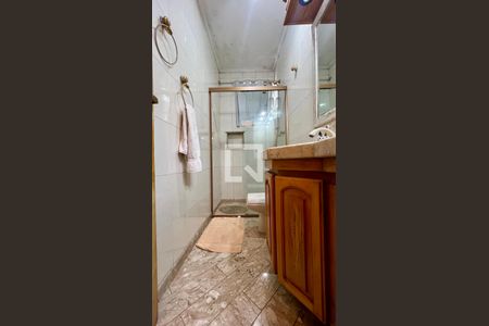 Apartamento à venda com 180m², 3 quartos e 2 vagasBanheiro