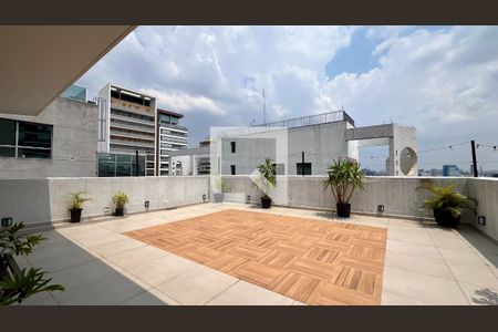 Apartamento à venda com 180m², 3 quartos e 2 vagasRooftop