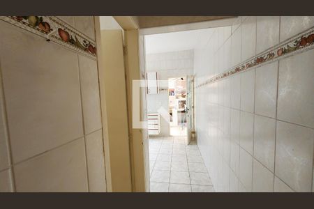 Casa à venda com 250m², 3 quartos e 3 vagasCorredor casa 2