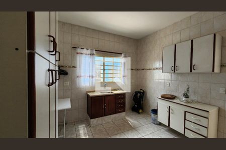 Casa à venda com 250m², 3 quartos e 3 vagasCozinha casa 2