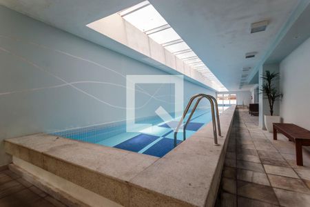 Studio para alugar com 40m², 1 quarto e 1 vaga Studio para alugar com 40m², 1 quarto e 1 vagaÁrea comum - Piscina