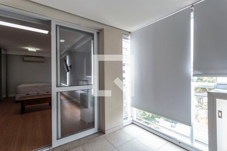 Studio para alugar com 40m², 1 quarto e 1 vaga Studio para alugar com 40m², 1 quarto e 1 vagaVaranda