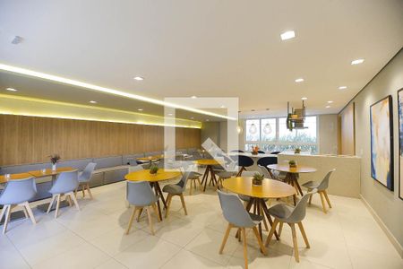 Apartamento para alugar com 38m², 2 quartos e 1 vaga Apartamento para alugar com 38m², 2 quartos e 1 vagaÁrea comum - Salão de festas