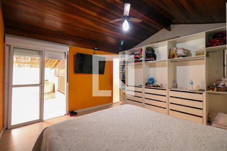 Casa à venda com 331m², 4 quartos e 3 vagasSuíte