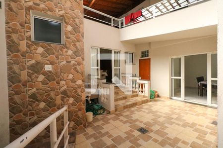 Casa à venda com 331m², 4 quartos e 3 vagasQuintal