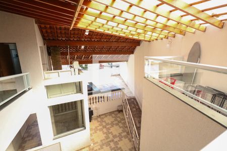 Casa à venda com 331m², 4 quartos e 3 vagasQuintal
