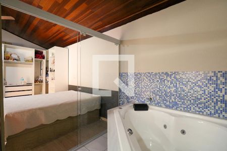 Casa à venda com 331m², 4 quartos e 3 vagasSuíte