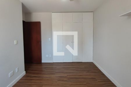 Apartamento à venda com 142m², 3 quartos e 2 vagas Apartamento à venda com 142m², 3 quartos e 2 vagasQuarto Suíte