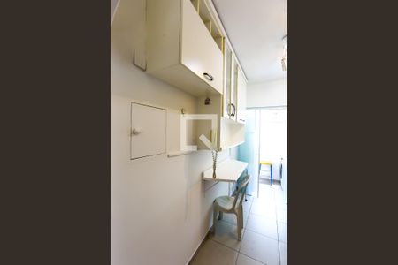 Apartamento para alugar com 60m², 2 quartos e 2 vagas Apartamento para alugar com 60m², 2 quartos e 2 vagasCozinha