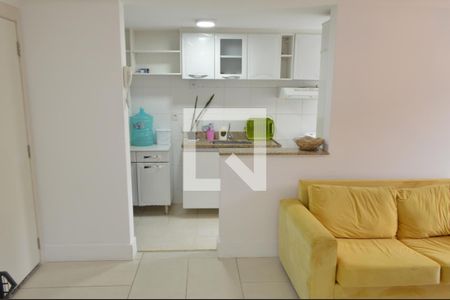 Apartamento para alugar com 66m², 2 quartos e 1 vagaCozinha 