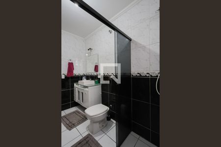 Casa à venda com 130m², 3 quartos e 2 vagasBanheiro