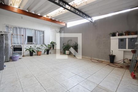 Casa à venda com 130m², 3 quartos e 2 vagasGaragem
