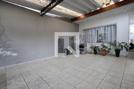 Casa à venda com 130m², 3 quartos e 2 vagasGaragem