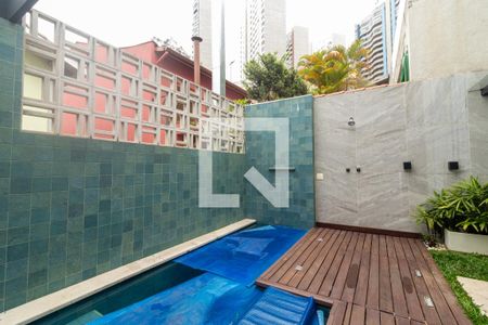 Casa de condomínio à venda com 230m², 3 quartos e 2 vagasÁrea comum - Piscina