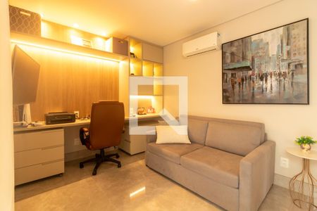 Casa de condomínio à venda com 230m², 3 quartos e 2 vagasEscritório