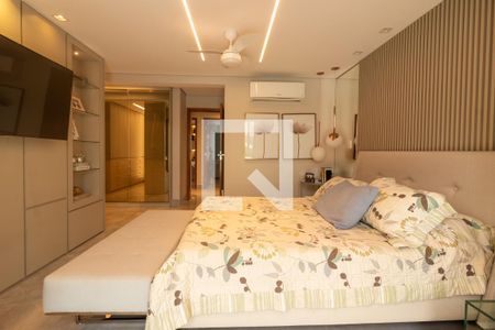 Casa de condomínio à venda com 230m², 3 quartos e 2 vagasQuarto Suíte