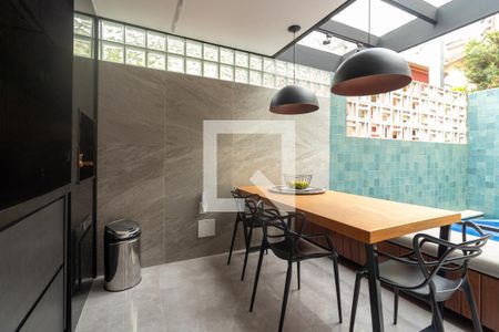 Casa de condomínio à venda com 230m², 3 quartos e 2 vagasÁrea gourmet