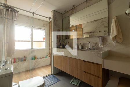 Casa de condomínio à venda com 230m², 3 quartos e 2 vagasBanheiro da Suíte