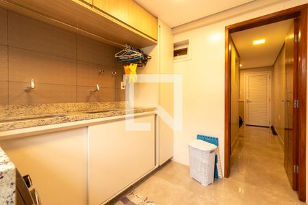 Casa de condomínio à venda com 230m², 3 quartos e 2 vagasÁrea de Serviço