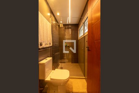 Casa de condomínio à venda com 230m², 3 quartos e 2 vagasBanheiro Corredor