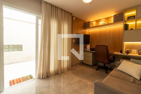 Casa de condomínio à venda com 230m², 3 quartos e 2 vagasEscritório