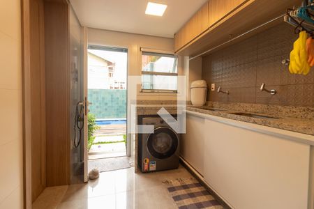 Casa de condomínio à venda com 230m², 3 quartos e 2 vagasÁrea de Serviço