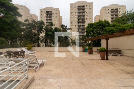 Casa de condomínio à venda com 230m², 3 quartos e 2 vagasÁrea comum - Piscina