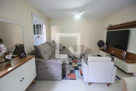 Casa de condomínio à venda com 110m², 3 quartos e 1 vagaSala de Estar