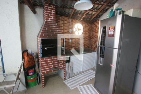 Casa de condomínio à venda com 110m², 3 quartos e 1 vagaVaranda 