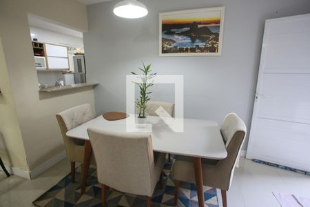 Casa de condomínio à venda com 110m², 3 quartos e 1 vagaSala de Jantar