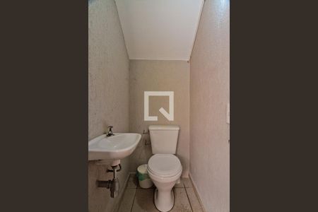 Casa de condomínio à venda com 145m², 3 quartos e 2 vagasÁrea externa - lavabo