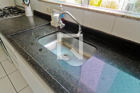 Casa de condomínio à venda com 145m², 3 quartos e 2 vagasCozinha