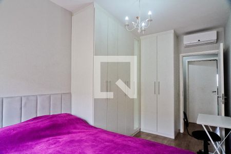 Casa de condomínio à venda com 145m², 3 quartos e 2 vagasSuíte