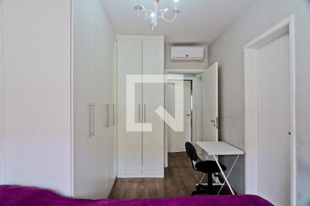 Casa de condomínio à venda com 145m², 3 quartos e 2 vagasSuíte