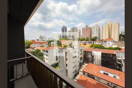 Studio para alugar com 25m², 1 quarto e sem vaga Studio para alugar com 25m², 1 quarto e sem vagaSacada