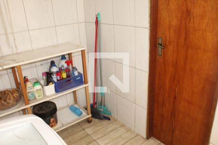 Casa de condomínio para alugar com 220m², 4 quartos e 4 vagasÁrea de Serviço