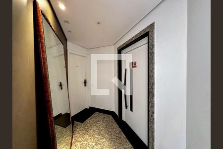 Apartamento para alugar com 127m², 3 quartos e 2 vagas Apartamento para alugar com 127m², 3 quartos e 2 vagasHall Social Apartamento