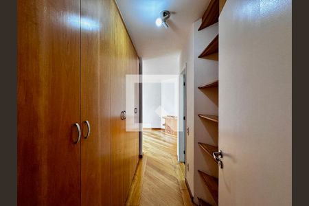 Apartamento para alugar com 127m², 3 quartos e 2 vagas Apartamento para alugar com 127m², 3 quartos e 2 vagasCloset Suíte