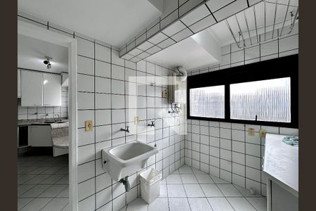 Apartamento para alugar com 127m², 3 quartos e 2 vagas Apartamento para alugar com 127m², 3 quartos e 2 vagasÁrea de Serviço