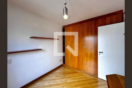 Apartamento para alugar com 127m², 3 quartos e 2 vagas Apartamento para alugar com 127m², 3 quartos e 2 vagasQuarto 3