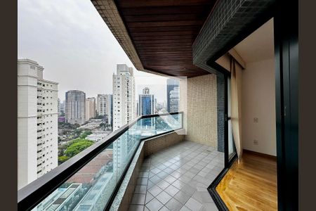 Apartamento para alugar com 127m², 3 quartos e 2 vagas Apartamento para alugar com 127m², 3 quartos e 2 vagasSacada