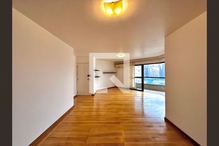 Apartamento para alugar com 127m², 3 quartos e 2 vagas Apartamento para alugar com 127m², 3 quartos e 2 vagasSala