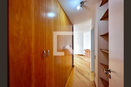 Apartamento para alugar com 127m², 3 quartos e 2 vagas Apartamento para alugar com 127m², 3 quartos e 2 vagasCloset Suíte