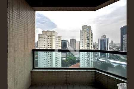 Apartamento para alugar com 127m², 3 quartos e 2 vagas Apartamento para alugar com 127m², 3 quartos e 2 vagasSacada Suíte