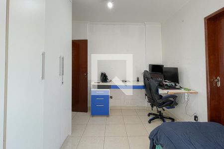 Apartamento à venda com 95m², 3 quartos e 2 vagasQuarto 2