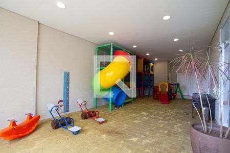Apartamento à venda com 154m², 3 quartos e 3 vagas Apartamento à venda com 154m², 3 quartos e 3 vagasÁrea comum - Playground
