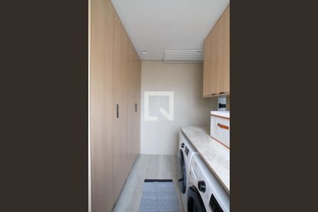 Apartamento à venda com 154m², 3 quartos e 3 vagas Apartamento à venda com 154m², 3 quartos e 3 vagasÁrea de Serviço