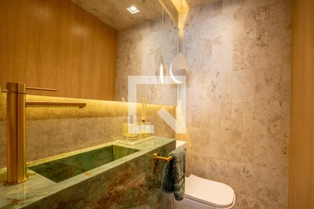 Apartamento à venda com 154m², 3 quartos e 3 vagas Apartamento à venda com 154m², 3 quartos e 3 vagasLavabo