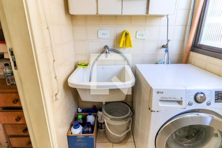 Apartamento à venda com 67m², 2 quartos e 1 vagaÁrea de Serviço